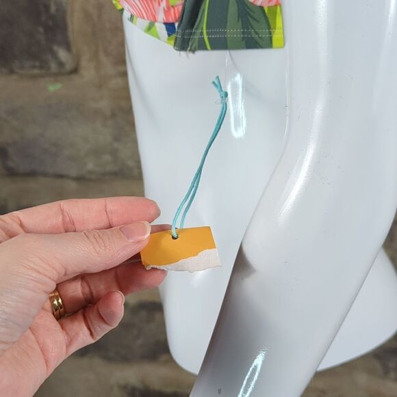 KONA Sol tropical floral print halter bikini top woman's‎ Size small NEW padded - Picture 9 of 13